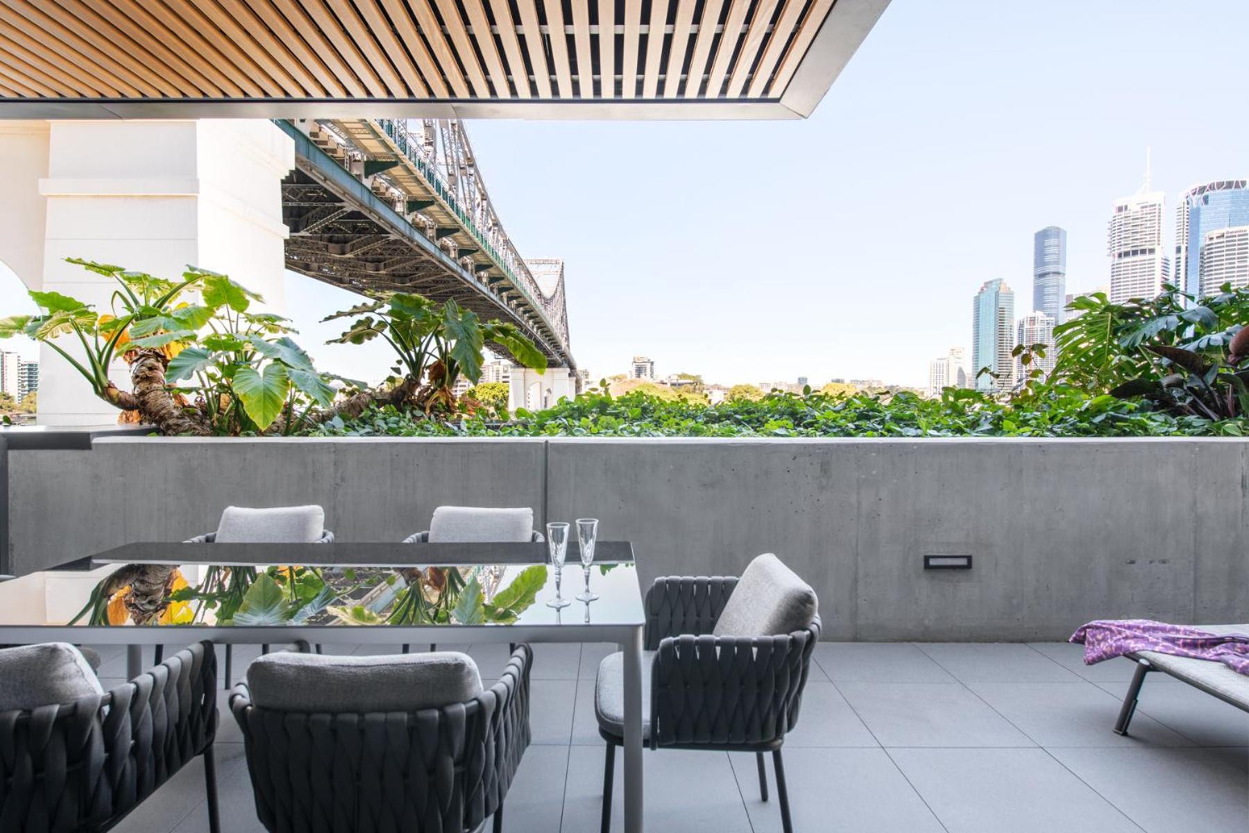 Crystalbrook Vincent Hotell Brisbane Eksteriør bilde The rooftop garden